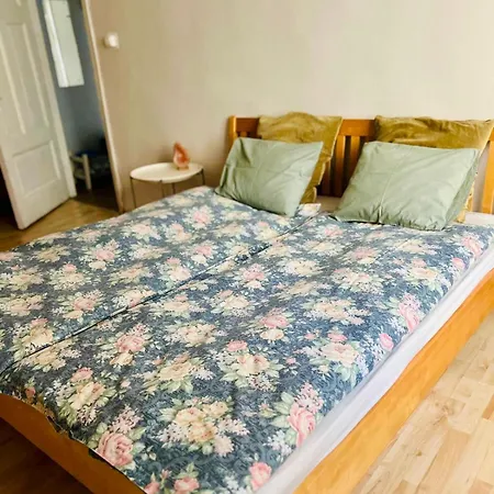 Апартаменти Cosy *